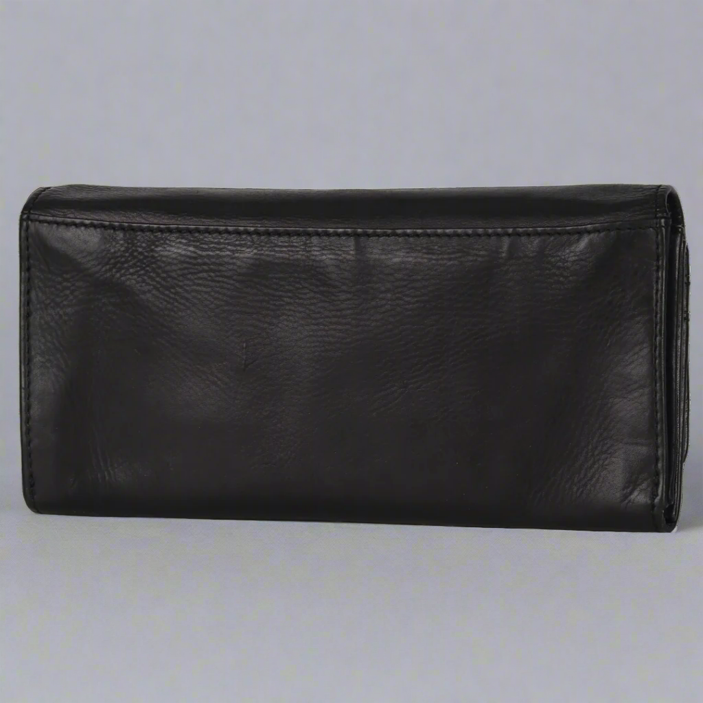 MET Women's Leather Clutch Wallet