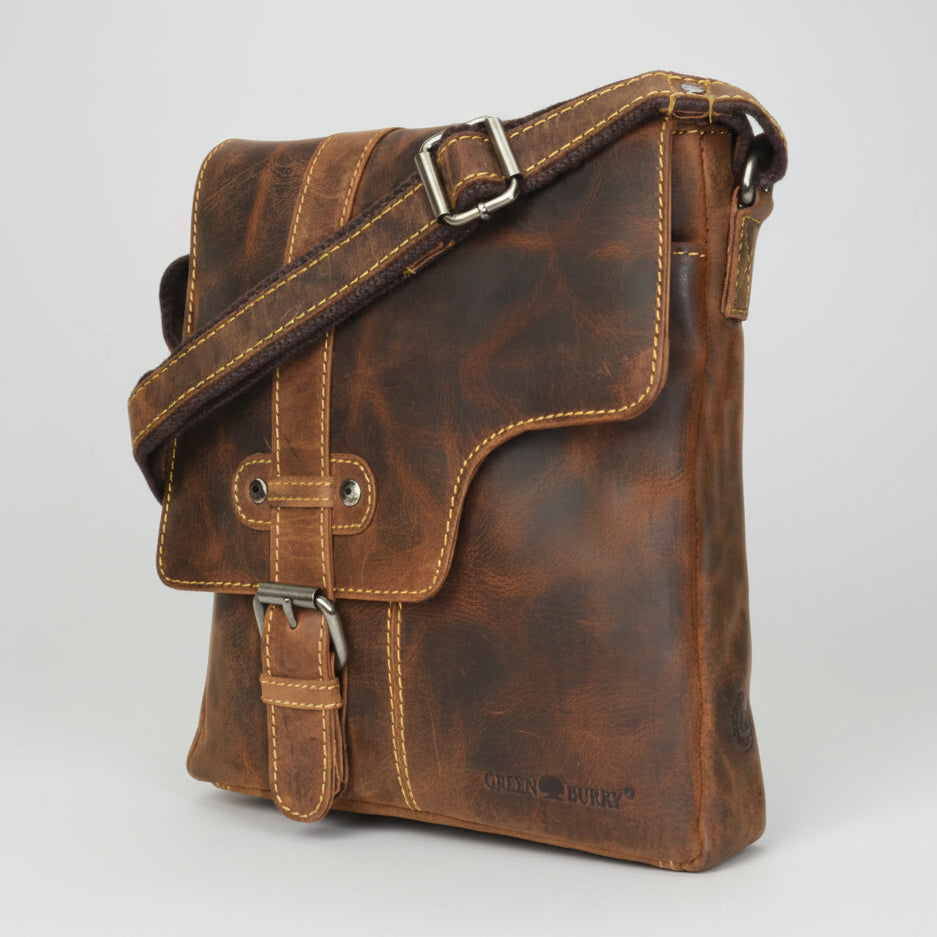Greenburry Compact Vintage Leather Shoulder Bag. Crossbody Messenger