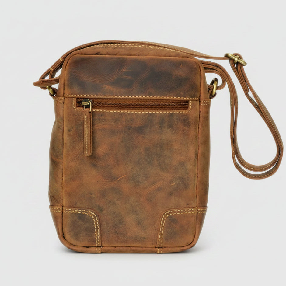 Greenburry Compact Vintage Bag. Rustic Leather Shoulder Messenger Bag
