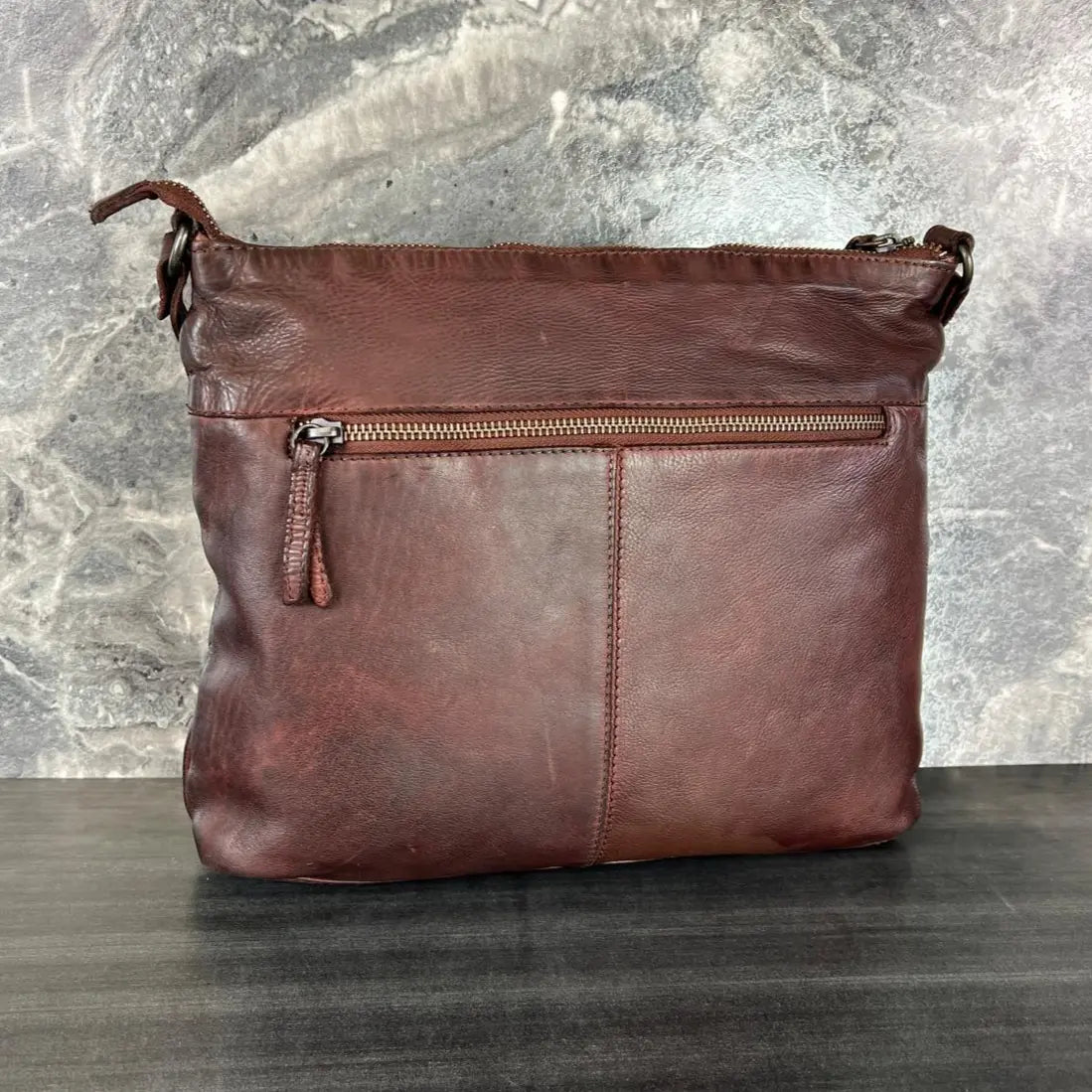 MET Leather Crossbody Bag with Dual Zipper Pockets - Boutique of Leathers/Open Road