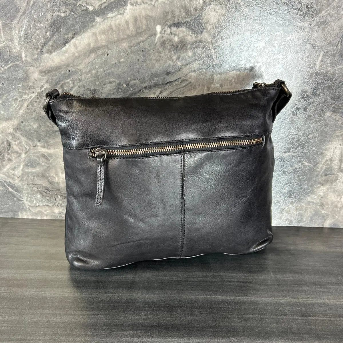 MET Leather Crossbody Bag with Dual Zipper Pockets - Boutique of Leathers/Open Road