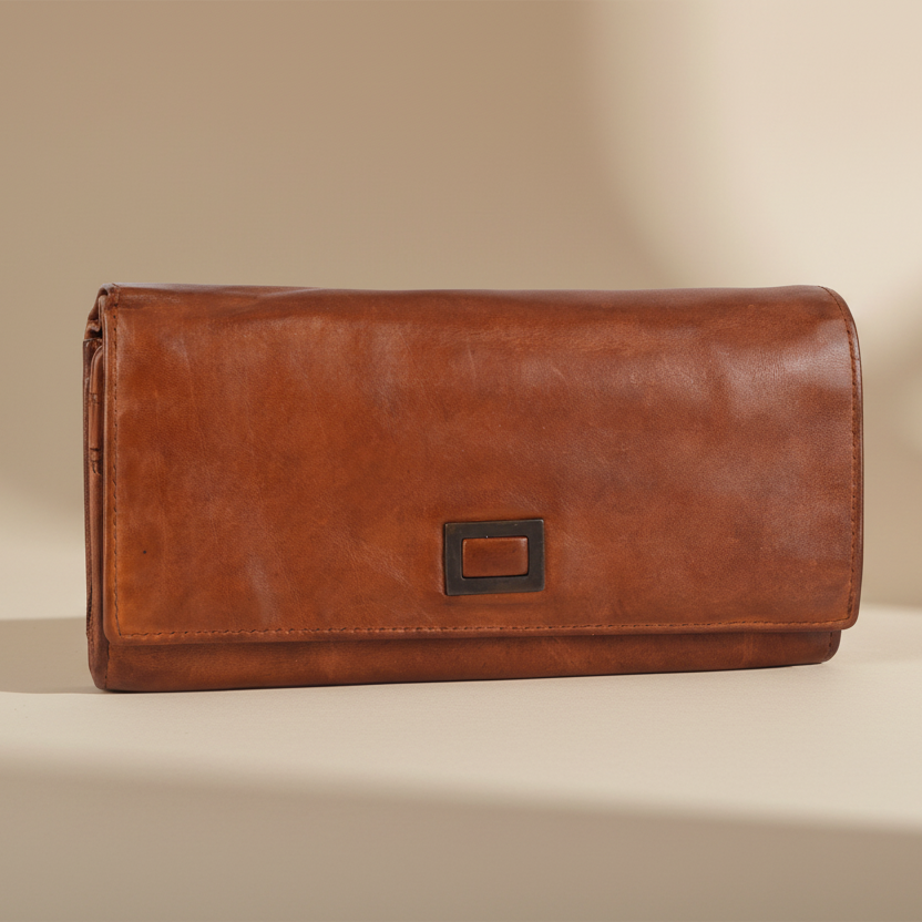 MET Women's Square Tab Leather Wallet