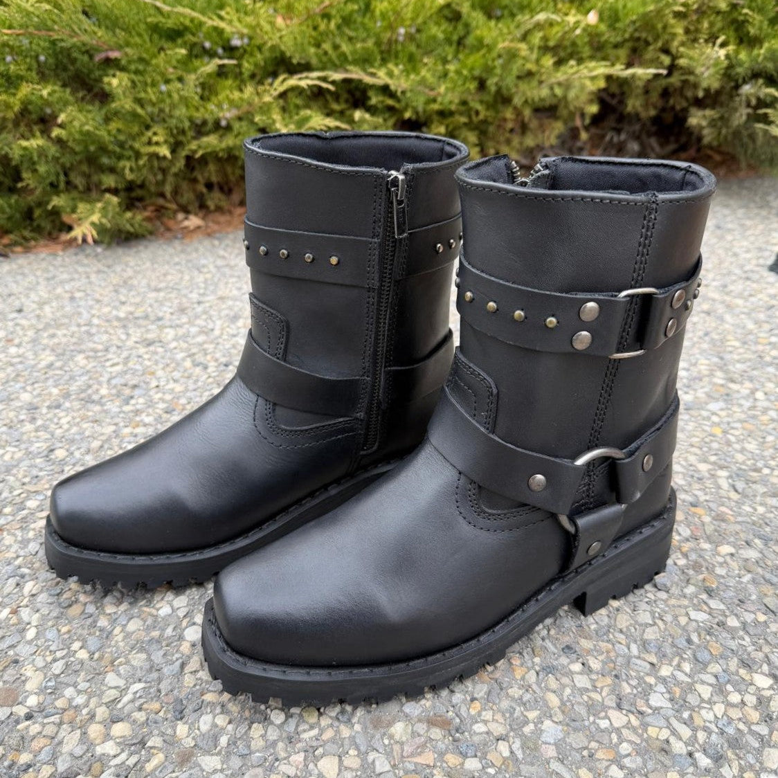 優聖buckle zip Biker Leather boots Women's Motorcycle Biker Leather Boots. Black Cowhide with Studded
