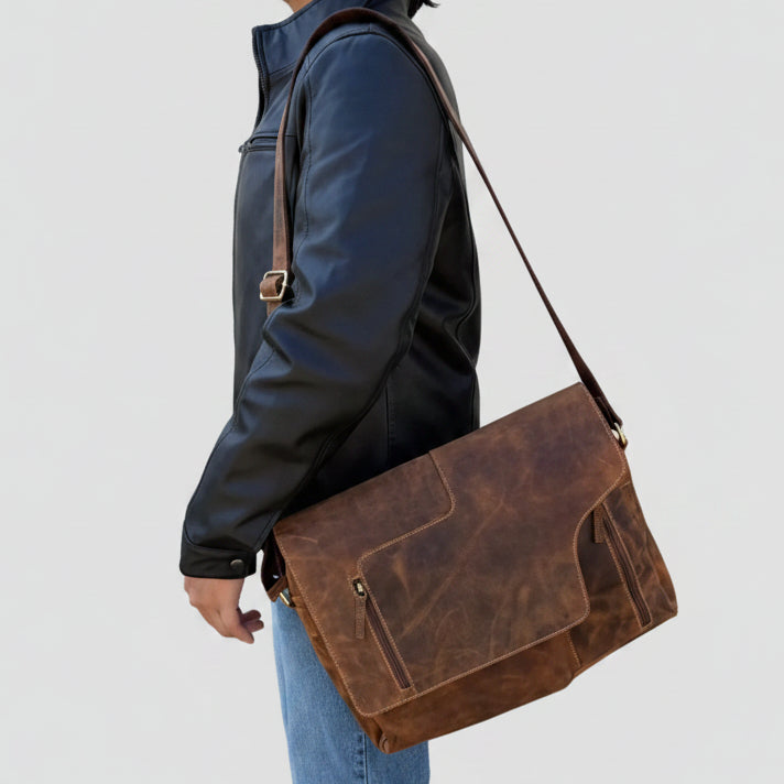 Greenburry Vintage Leather Messenger Bag. Business Briefcase for A4