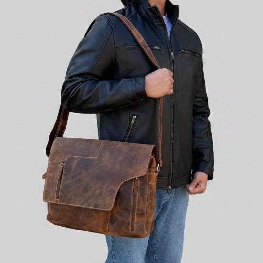 Greenburry Vintage Leather Messenger Bag. Business Briefcase for A4