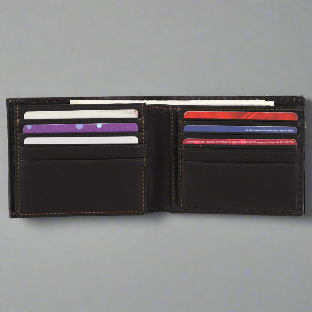 MET Men's Bifold Flip Up RFID Leather Wallet