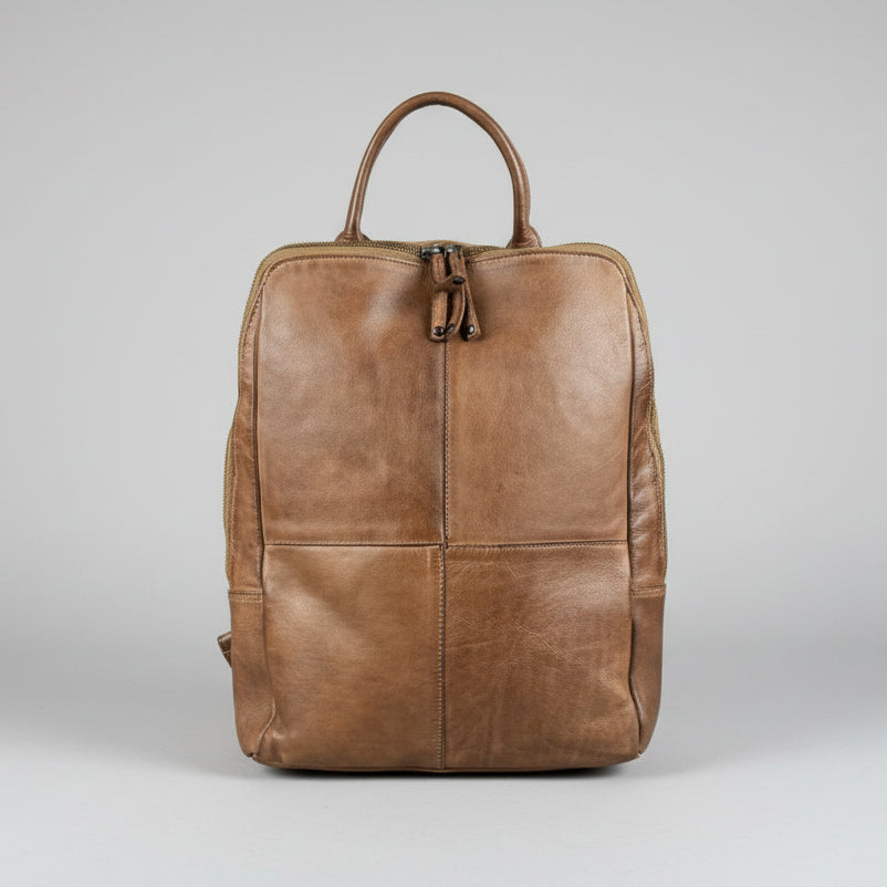 MET Classic Women's Leather Backpack - Boutique of Leathers/Open Road