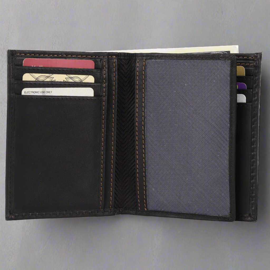 MET Men's Center Wing RFID Leather Wallet