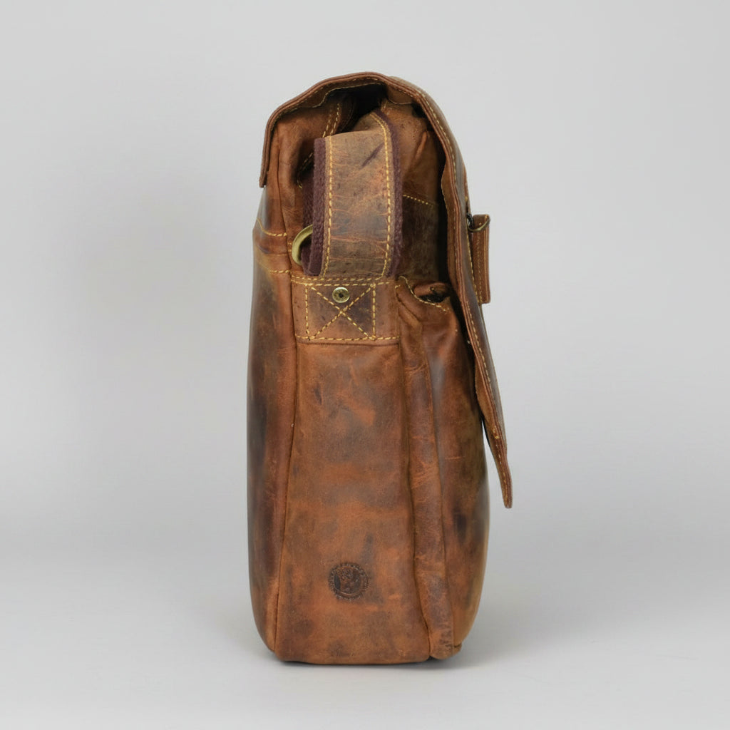 Greenburry Vintage Leather Messenger Bag. Business Briefcase for A4