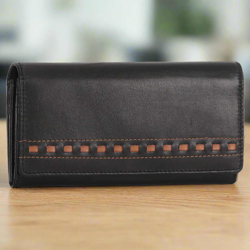 Rugged Earth Women's Leather Wallet with Stitch