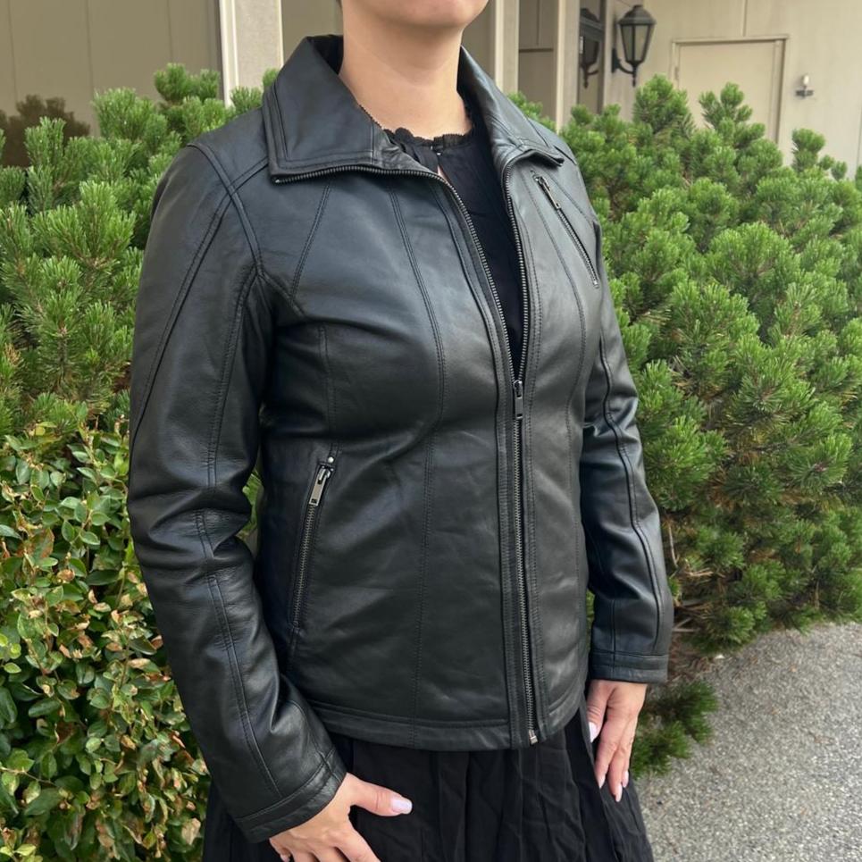 Classic Women's Lamb Leather Jacket with Regular Collar - Boutique of Leathers/Open Road