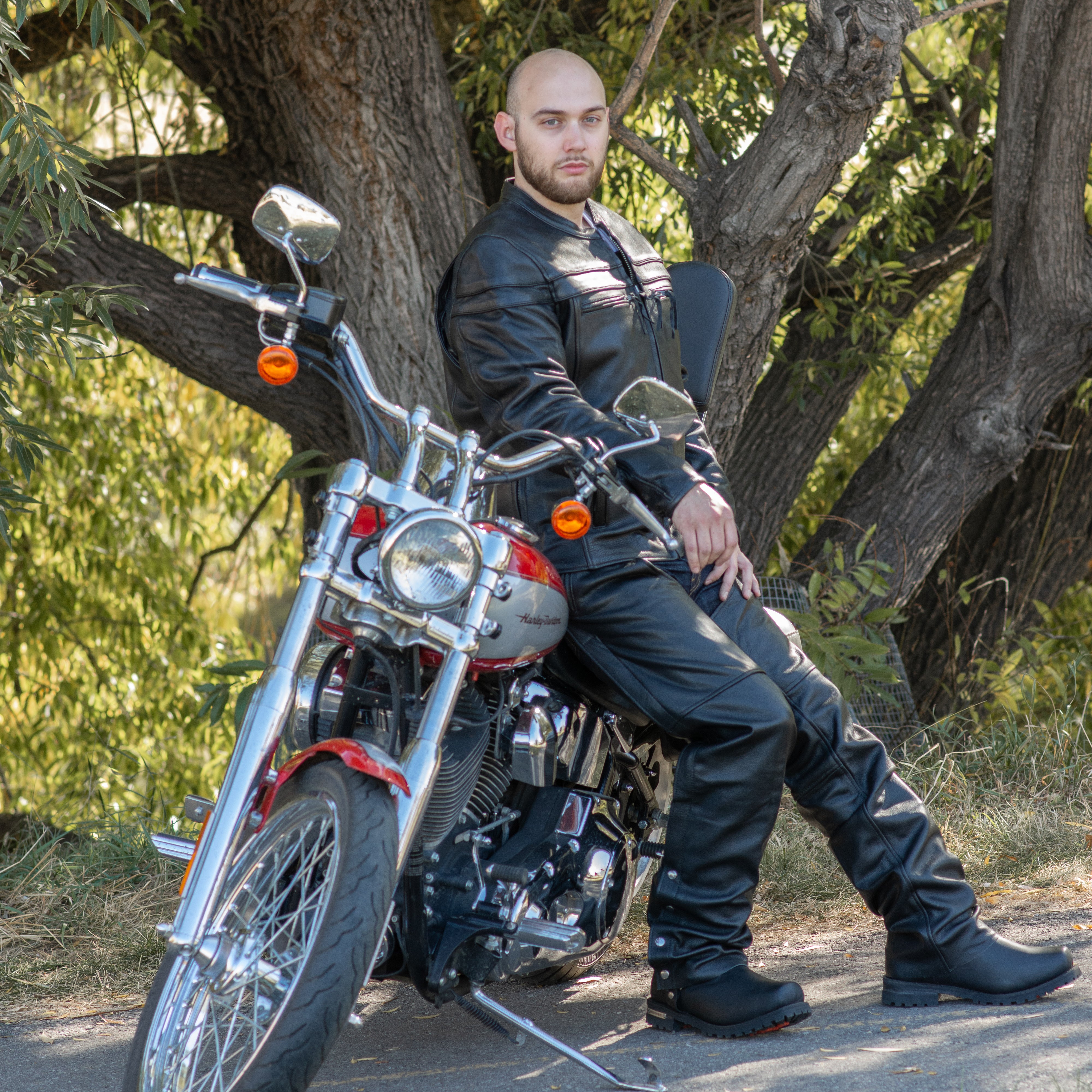 Leather motorcycle online clothing