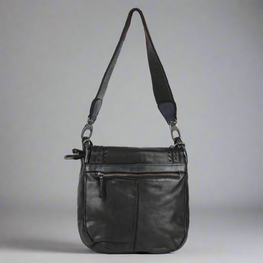 MET Front Flap Crossbody Bag Handbags & Purses Boutique of Leathers/Open Road