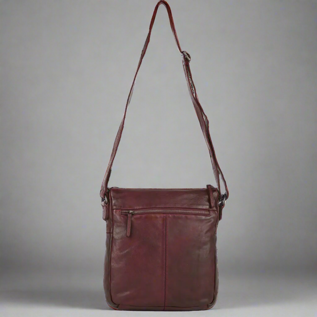 MET Front Organizer Crossbody Bag Handbags & Purses Boutique of Leathers/Open Road