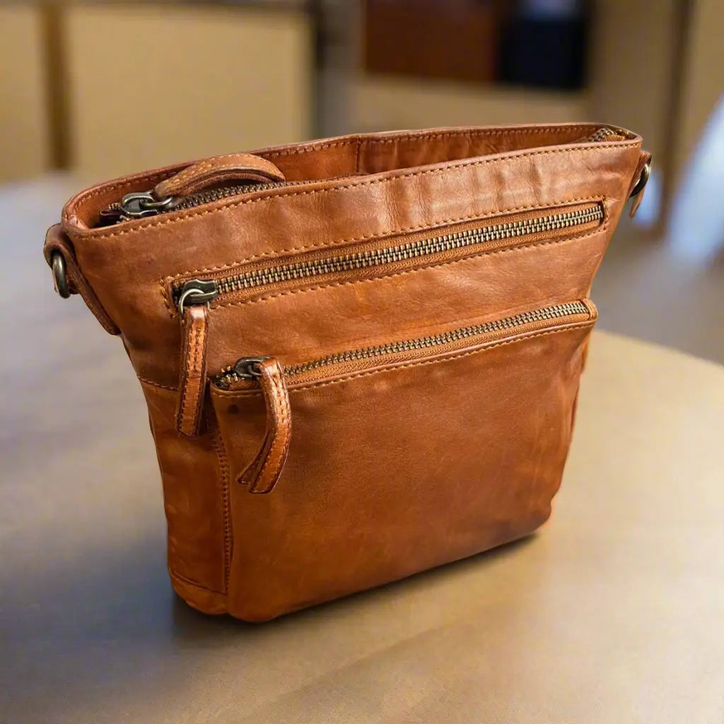 MET Leather Crossbody Bag Black