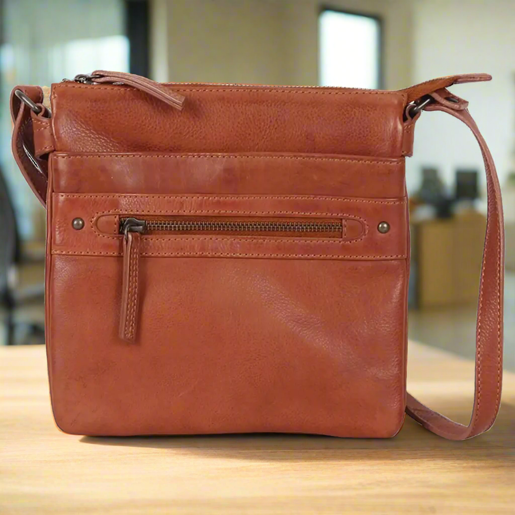 MET Leather Crossbody Bag Handbags & Purses Boutique of Leathers/Open Road