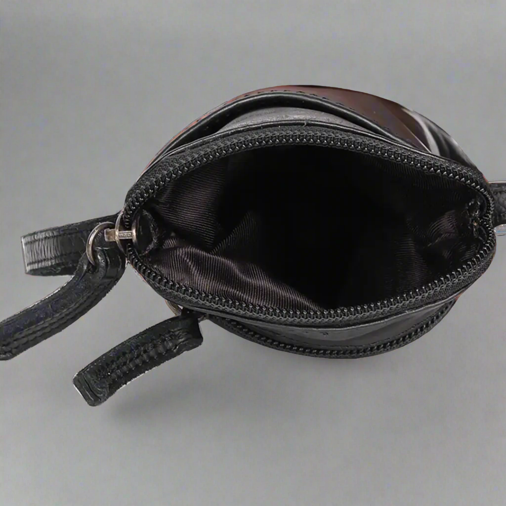 MET Small Bag With Front Pocket Handbags & Purses Boutique of Leathers/Open Road