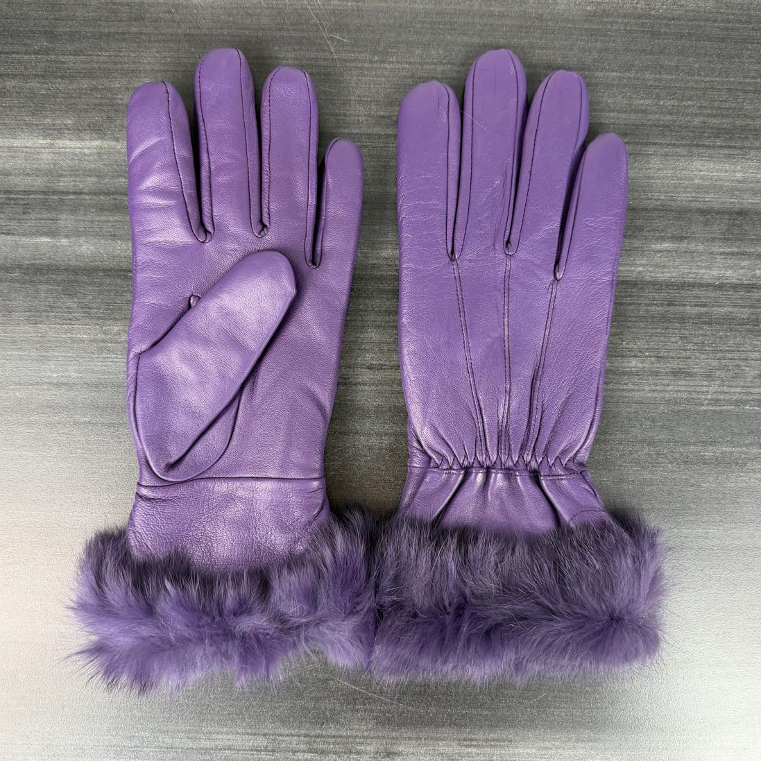 Women’s Sheep Leather Gloves with Rabbit Fur Trim