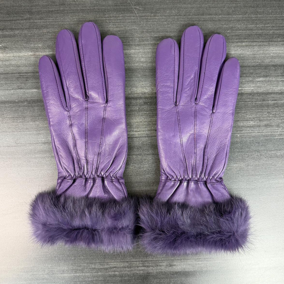 Women’s Sheep Leather Gloves with Rabbit Fur Trim