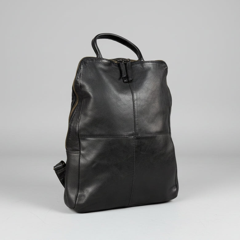 MET Classic Women's Leather Backpack