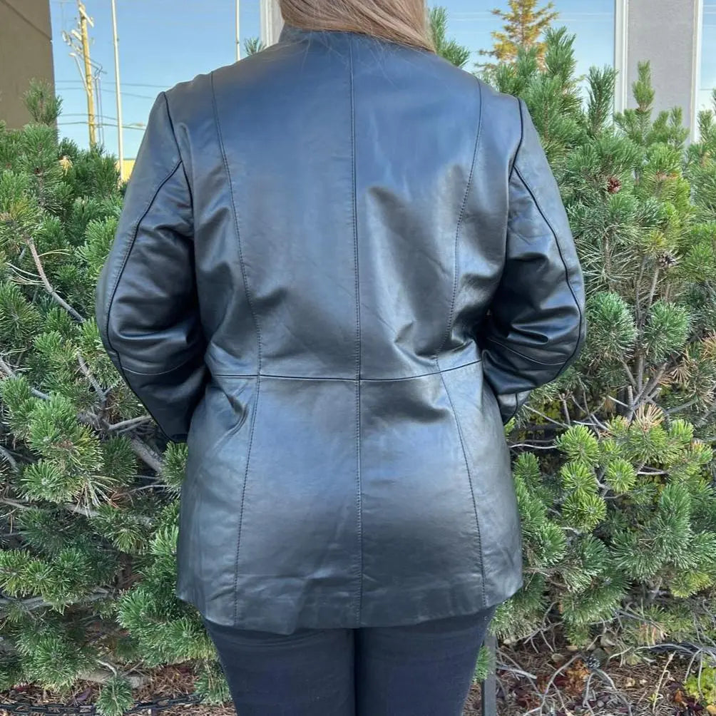 ジャケット・アウター Material by Italy lamb leather coat Women's Lamb Leather Jacket with Zipper and Dual Pockets